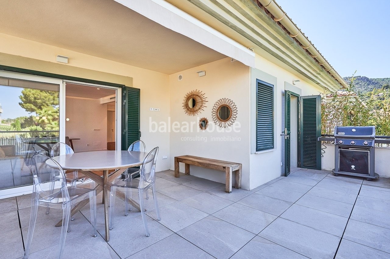 Excelente ático, moderno y cálido, con terraza privada y gran piscina cerca de playas en San Agustín