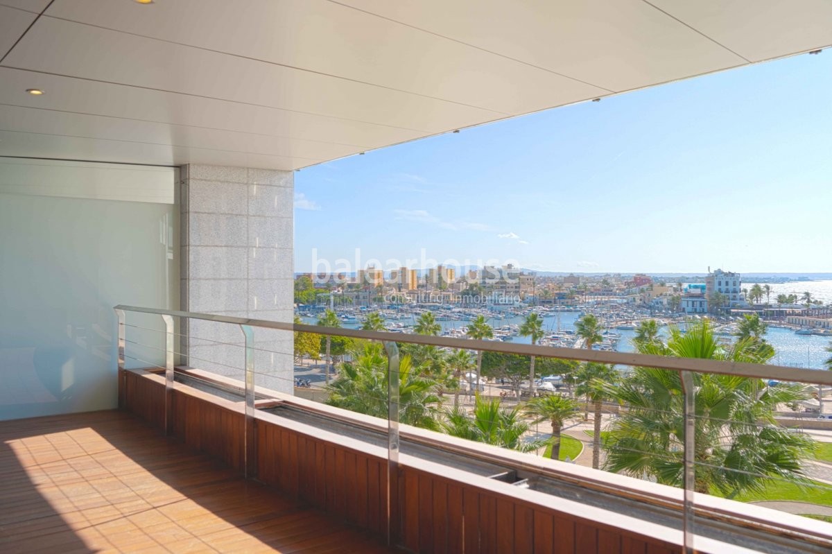 Espléndidas vistas al mar desde este gran piso de lujo en primera línea de mar del Portixol