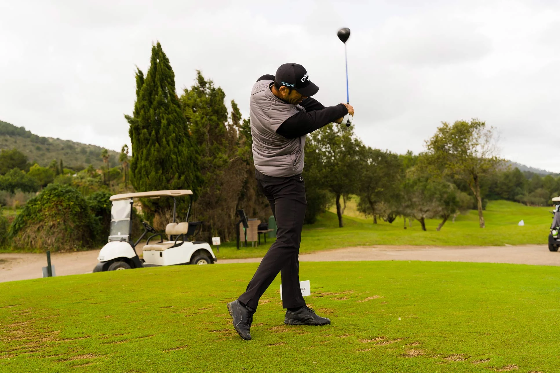 Balearhouse joined the VI edition of the Olazábal & Nadal Golf Tournament by Pula Golf Resort, where sport and gastronomy came together for a worthy cause.