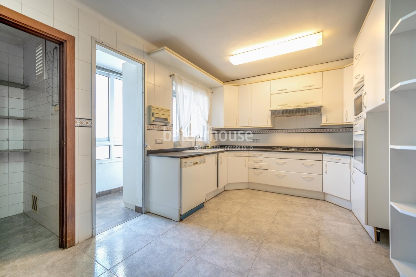 Fantastische Wohnung im Zentrum von Palma mit Terrasse und exzellentem unverbautem Meerblick