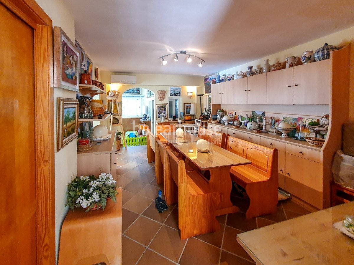 Traditional style villa very close to the Club Nautico in Santa Ponsa