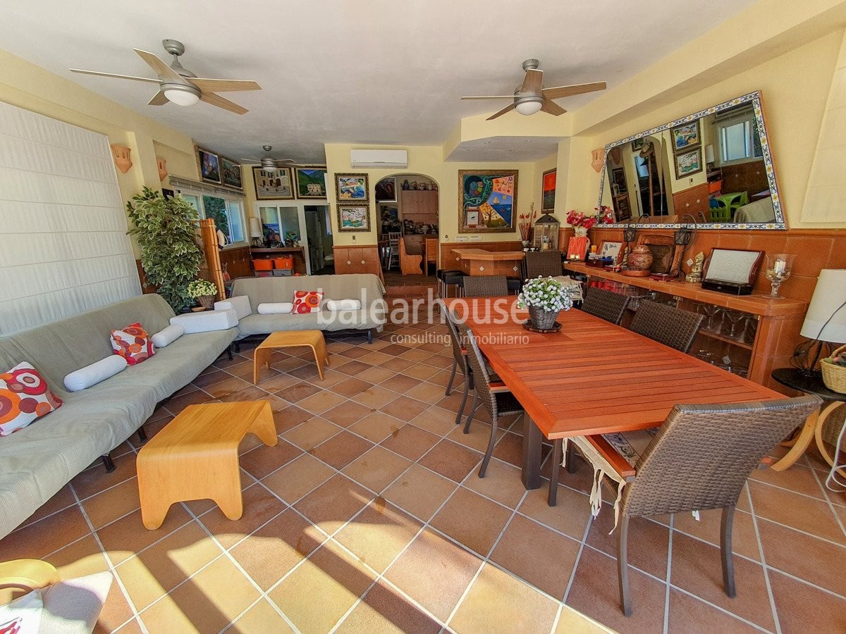 Traditional style villa very close to the Club Nautico in Santa Ponsa
