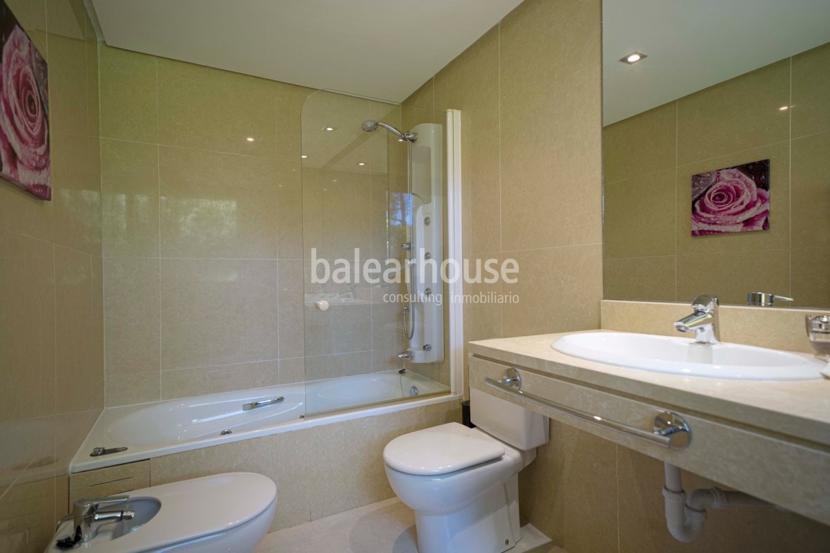 Bright and spacious ground floor apartment with private garden in the stunning Sol de Mallorca area.