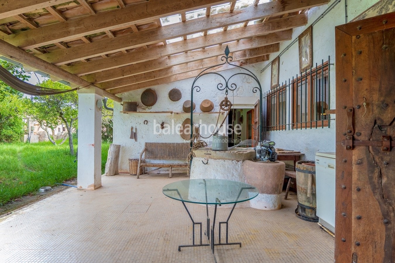 Fantástica finca rústica en el centro de Mallorca rodeada de un gran terreno, luz y verde naturaleza