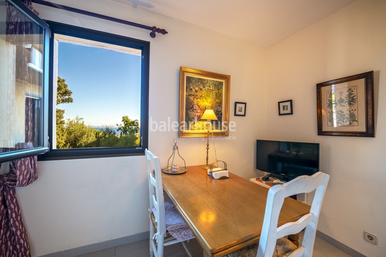 Piso con vistas al mar en la tranquila zona residencial de La Bonanova
