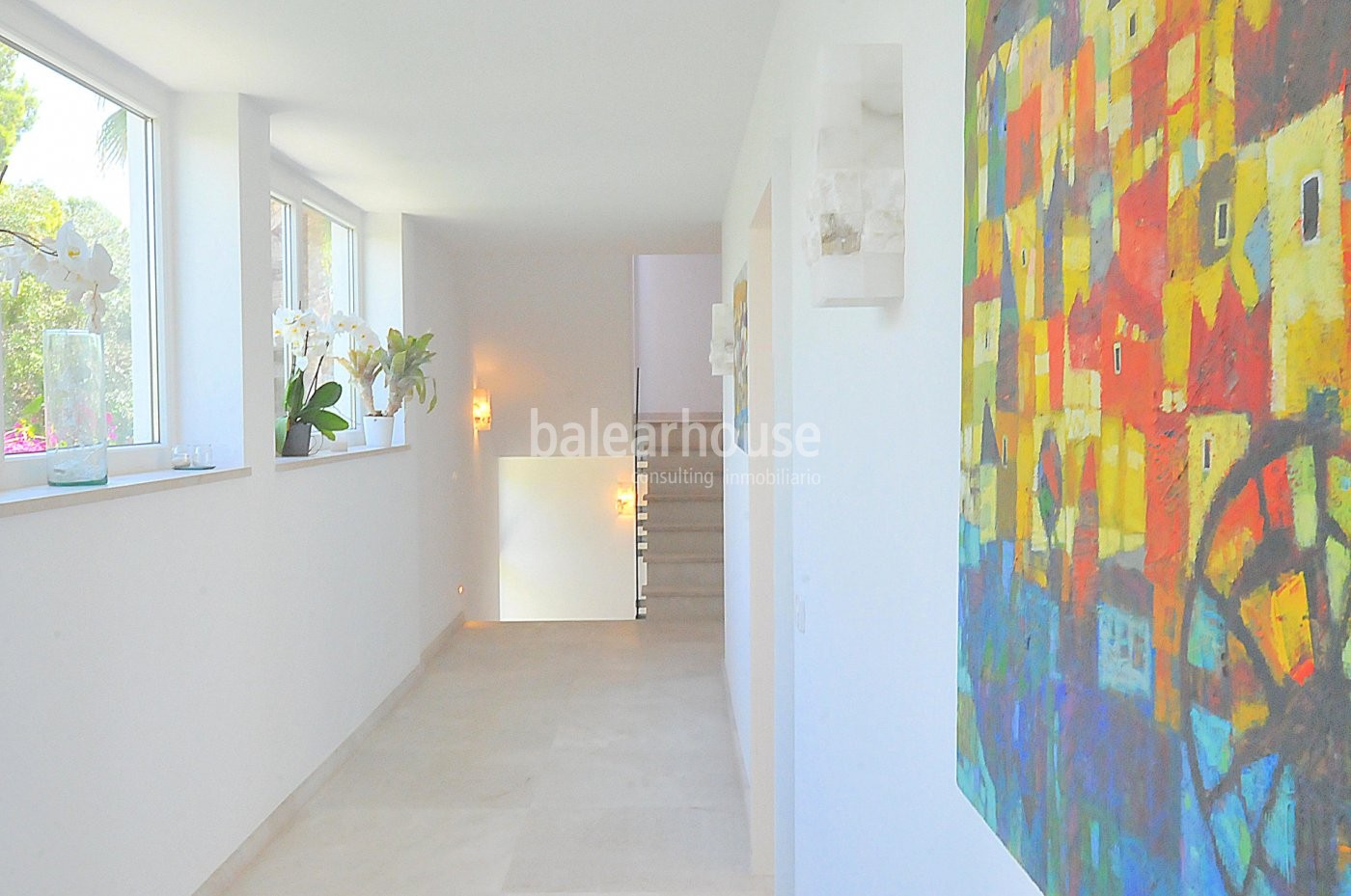 Modern design villa open to the landscape in the quiet residential area of Sol de Mallorca