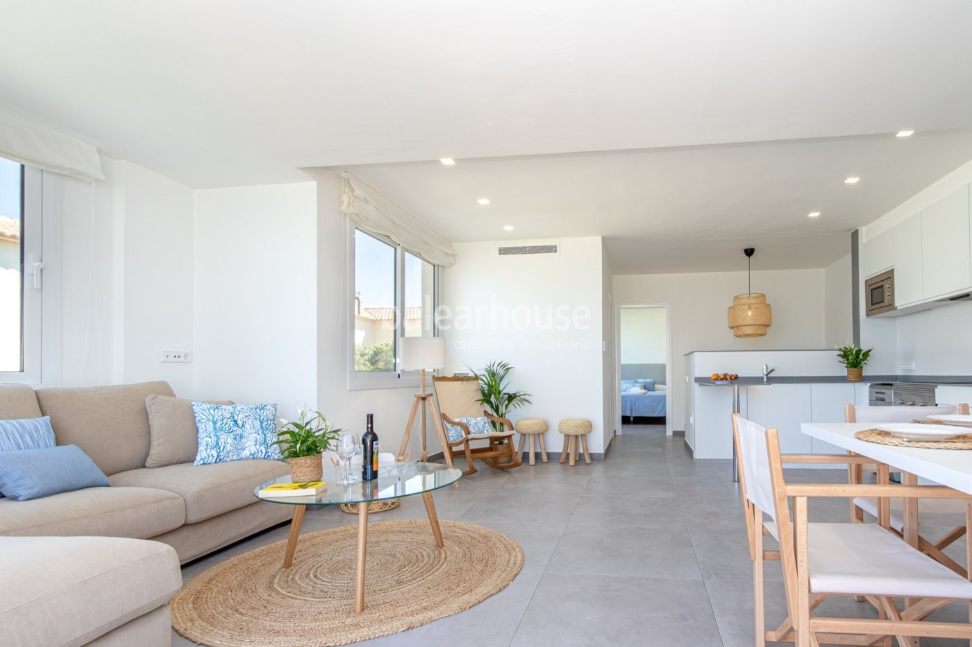Excellent duplex penthouse with an unbeatable seafront location in Son Serra de Marina.