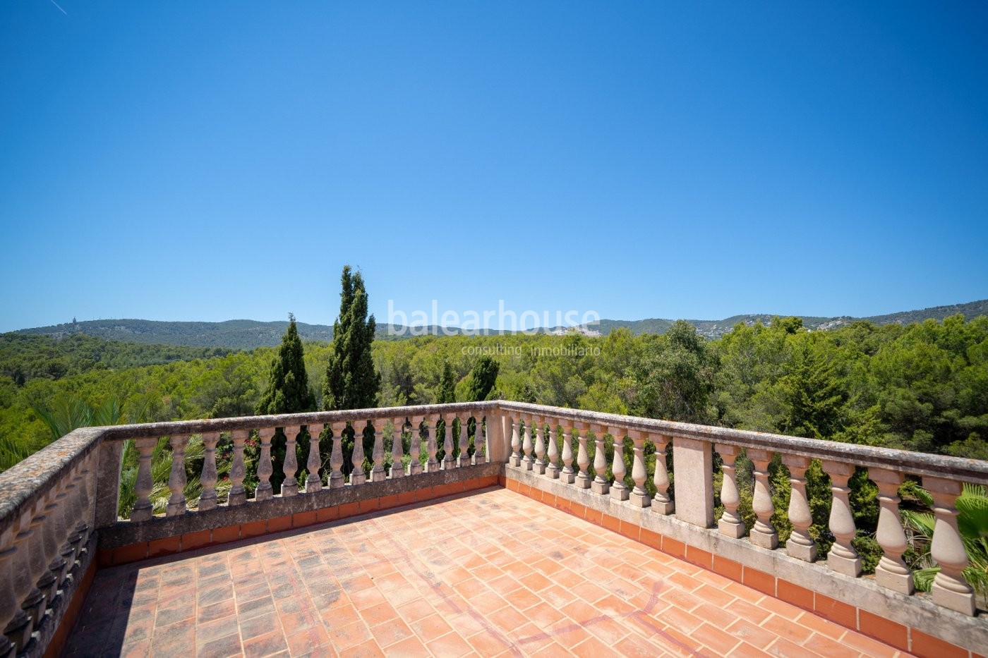 Herrenhaus neben Grünanlage sehr nahe dem Zentrum von Palma