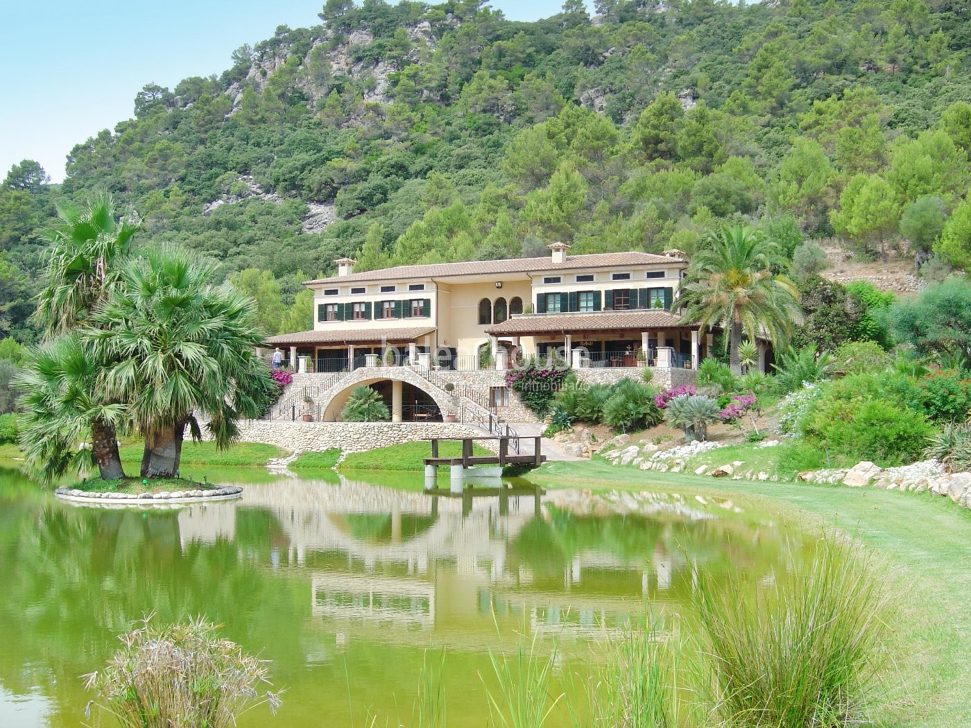 A private luxury hideaway to relax