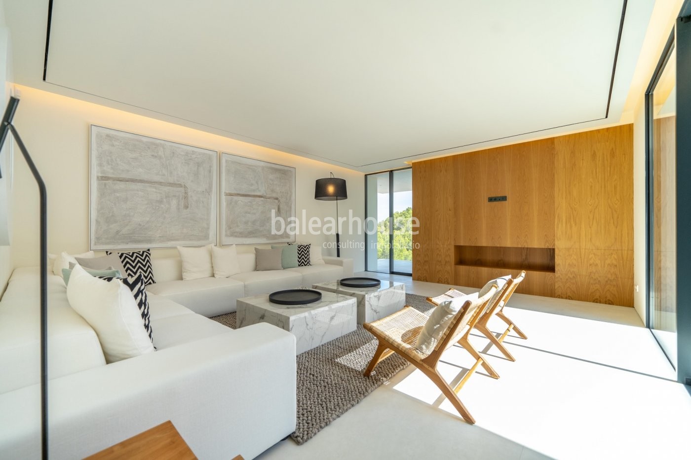 Neue und zeitgemäße Villa in Neubau, die maximales Wohlbefinden an der Costa d'en Blanes bietet.