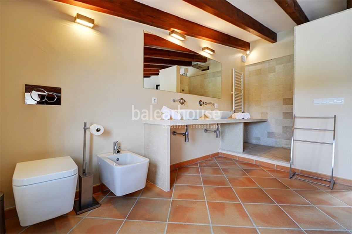 Charming Mallorcan house in first line of Cala Marçal