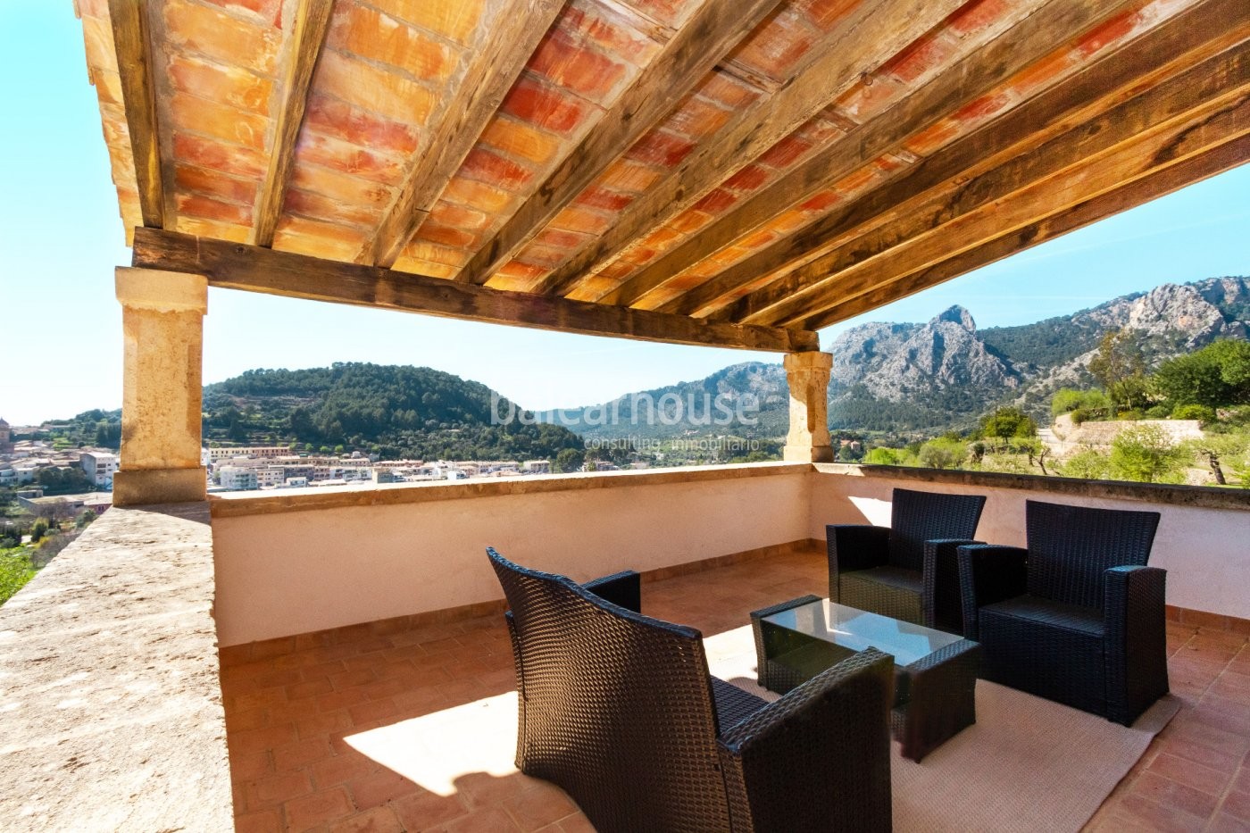 Charmante renovierte Landfinca in wunderschöner Bergumgebung mit Blicken bis hin zum Meer