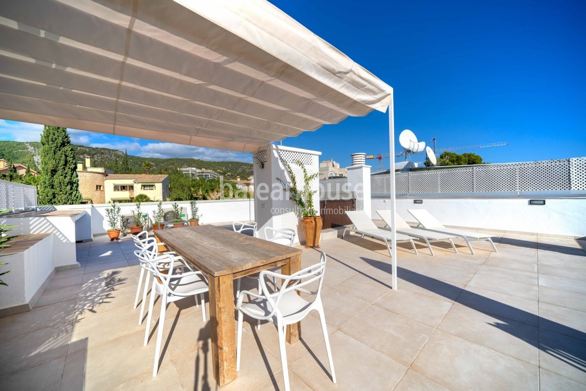 Gran solárium privado y espectaculares vistas al mar desde este ático ubicado en San Agustín.