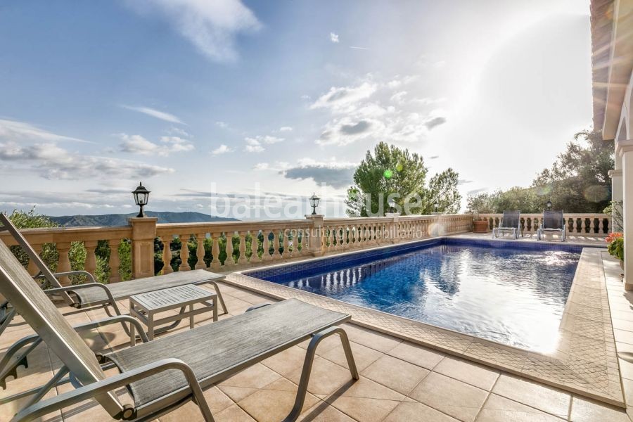 Fantástica Villa de lujo con vistas increíbles al pueblo y al mar en Calvia