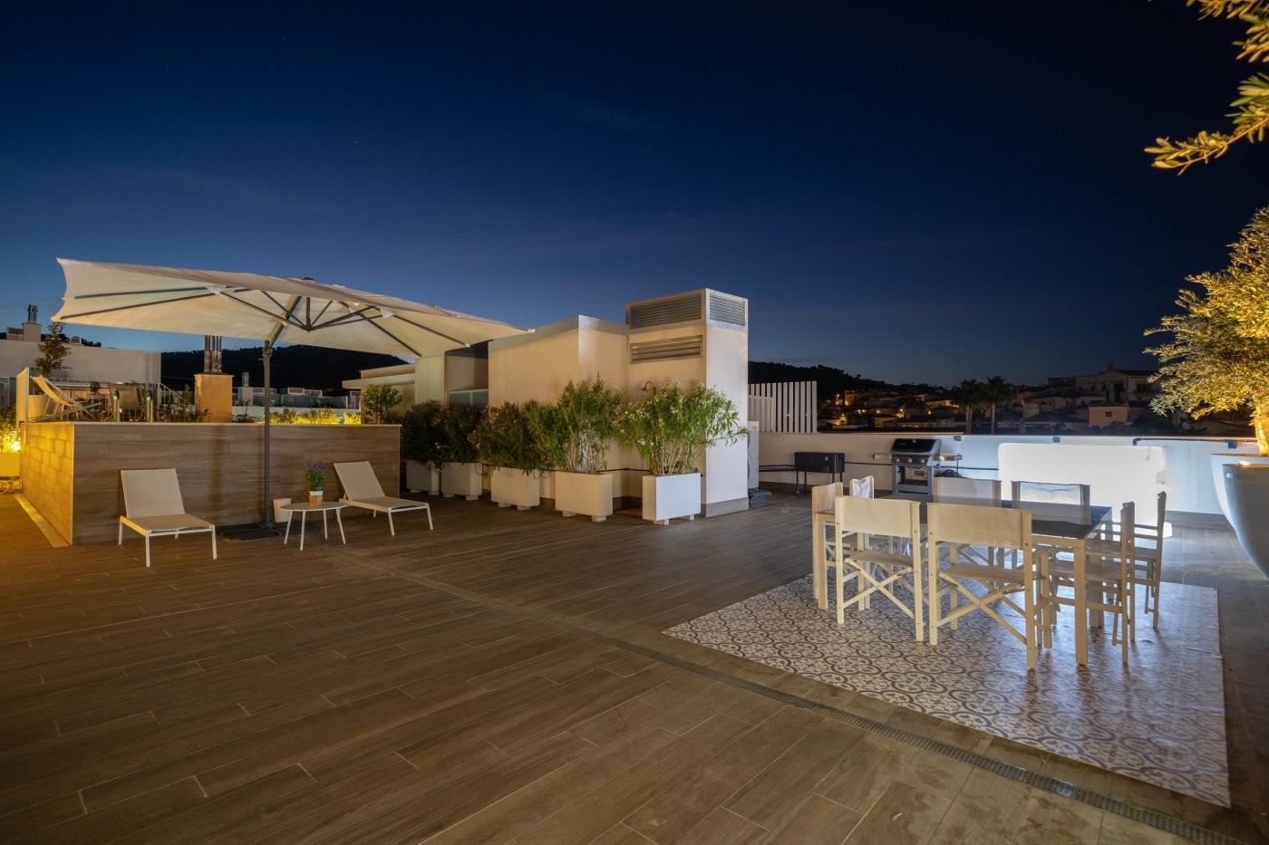 Espectacular ático en Palma orientado al sur, con altas calidades, gran solárium y piscina privados