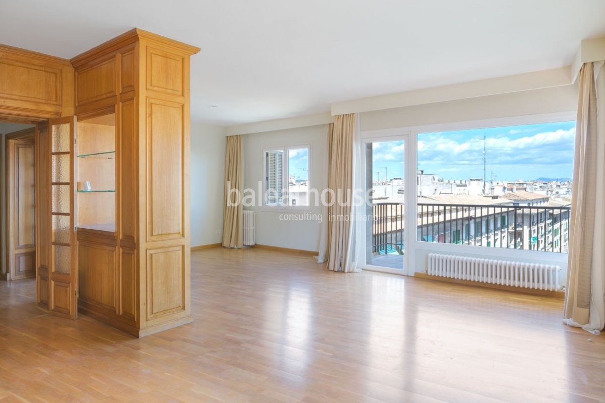 Light and quality with exclusive views of the city in this spacious apartment in the heart of Jaime