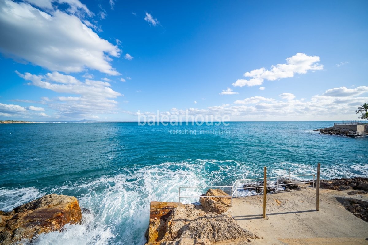 Südausrichtung und direkter Zugang zum Meer von diesem Erdgeschoss mit Postkartenblick auf die wund