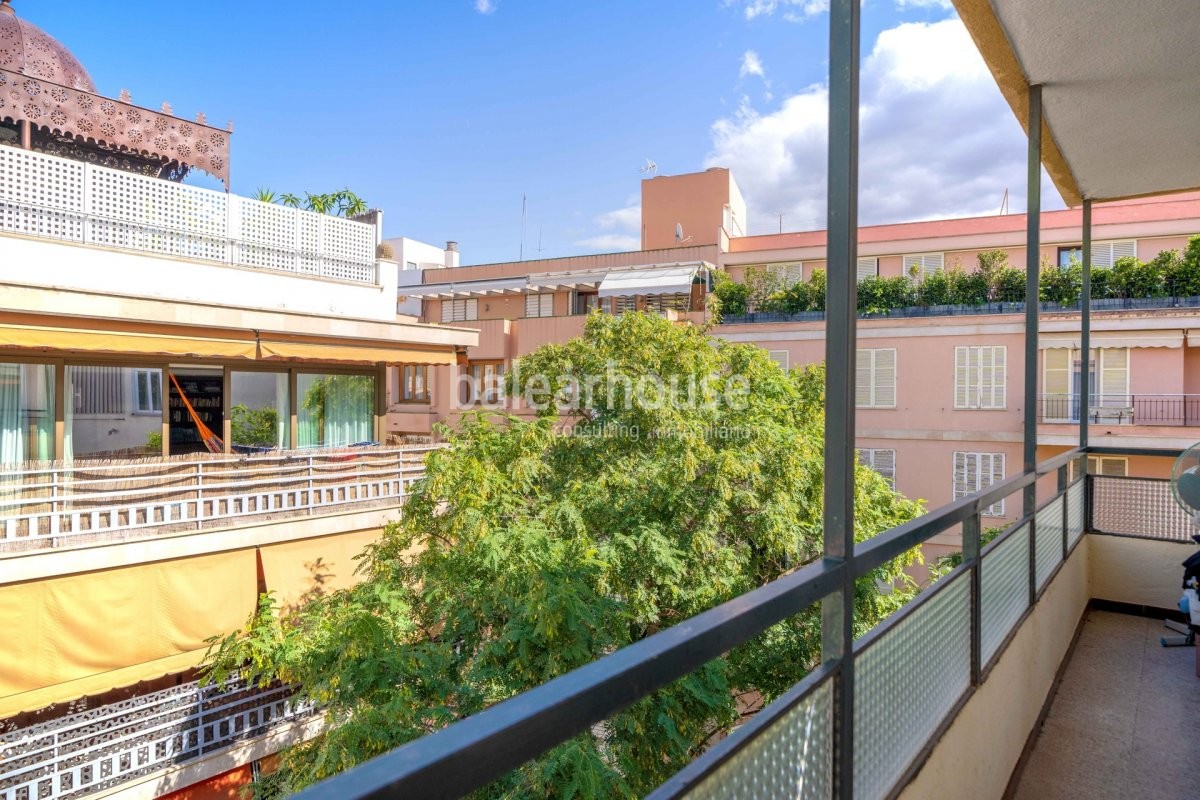 Elegante y amplio piso perfectamente iluminado junto a la Avenida de Jaime III.