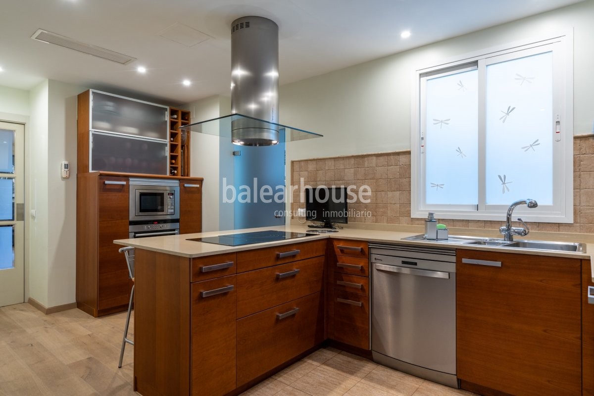 Innenausstattung, die den ganzen Glanz des Paseo Mallorca in dieser eleganten Wohnung widerspiegelt