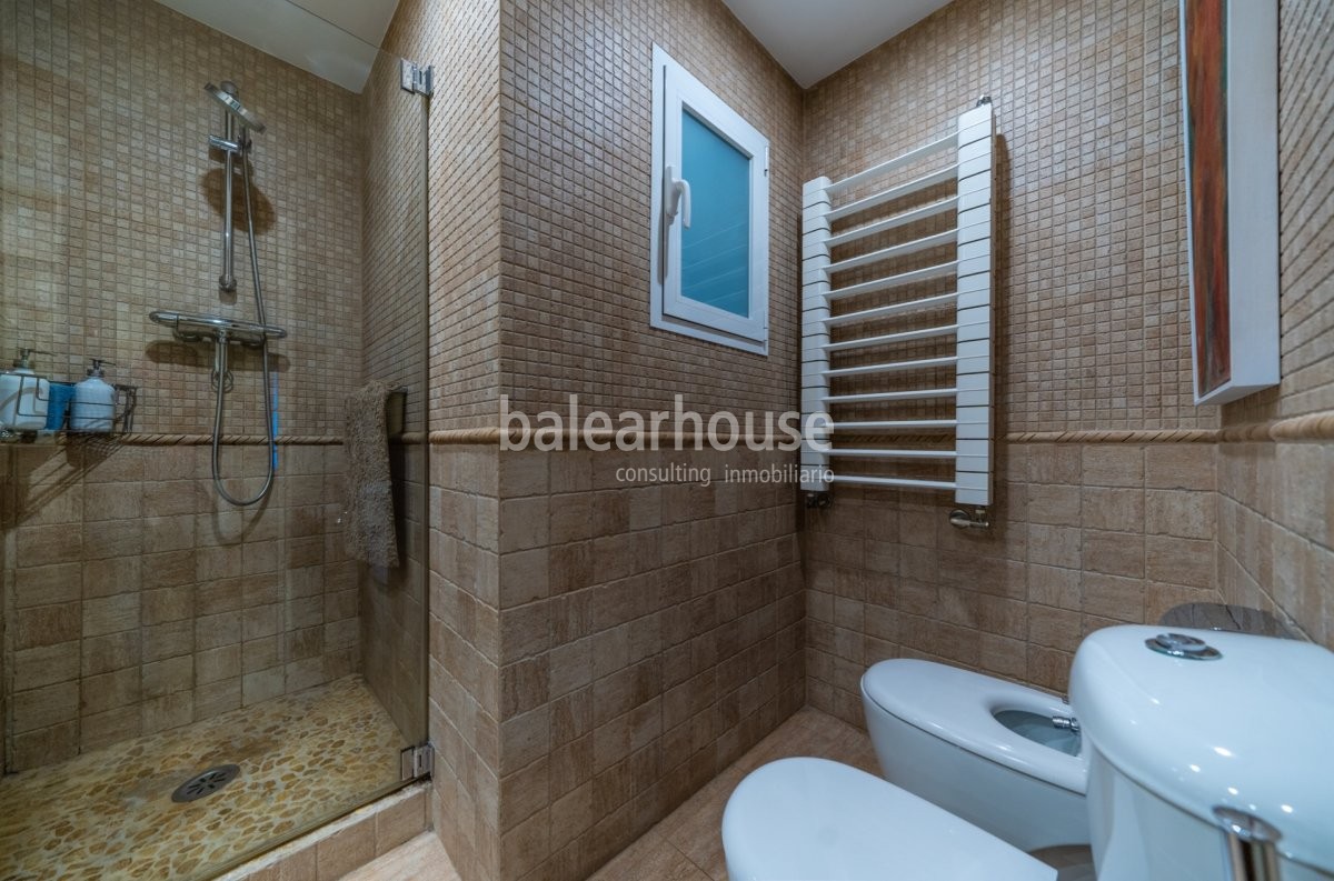 Innenausstattung, die den ganzen Glanz des Paseo Mallorca in dieser eleganten Wohnung widerspiegelt