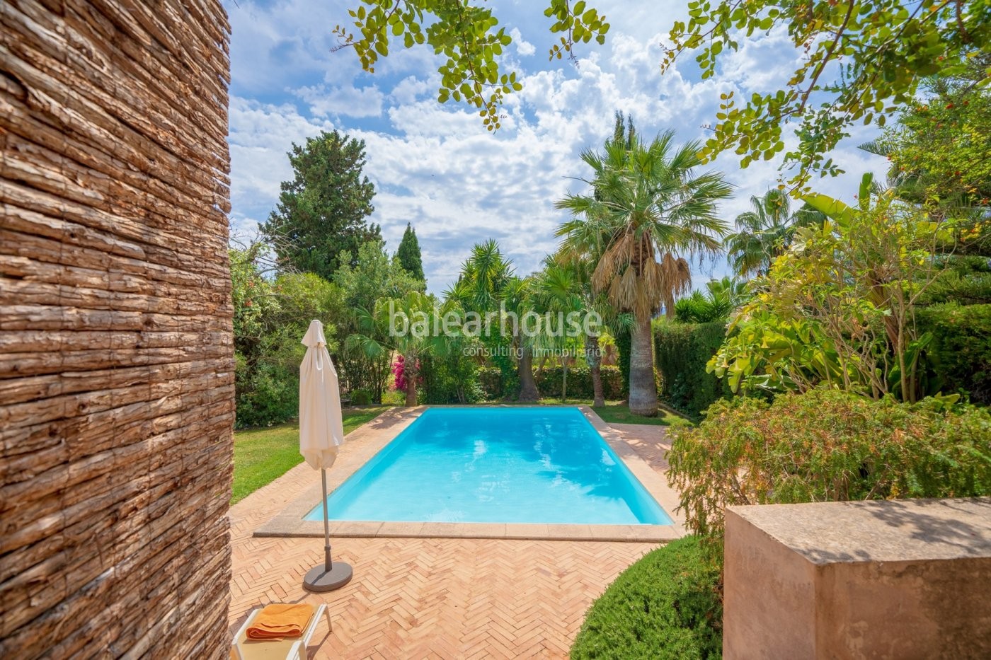 Tradición, modernidad y naturaleza en esta gran finca a escasa distancia del centro de Palma.