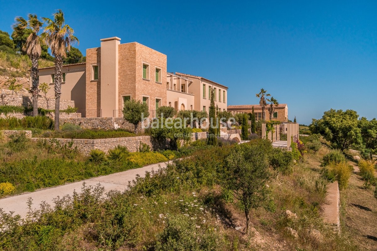 Espectacular finca nueva donde la privacidad se une a unas maravillosas vistas al paisaje natural.