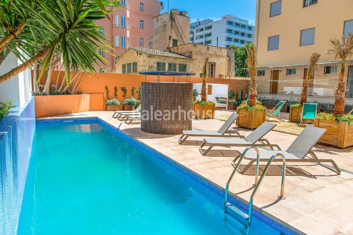El mejor diseño en clave actual para estos pisos a estrenar en Palma con área exterior de piscina.