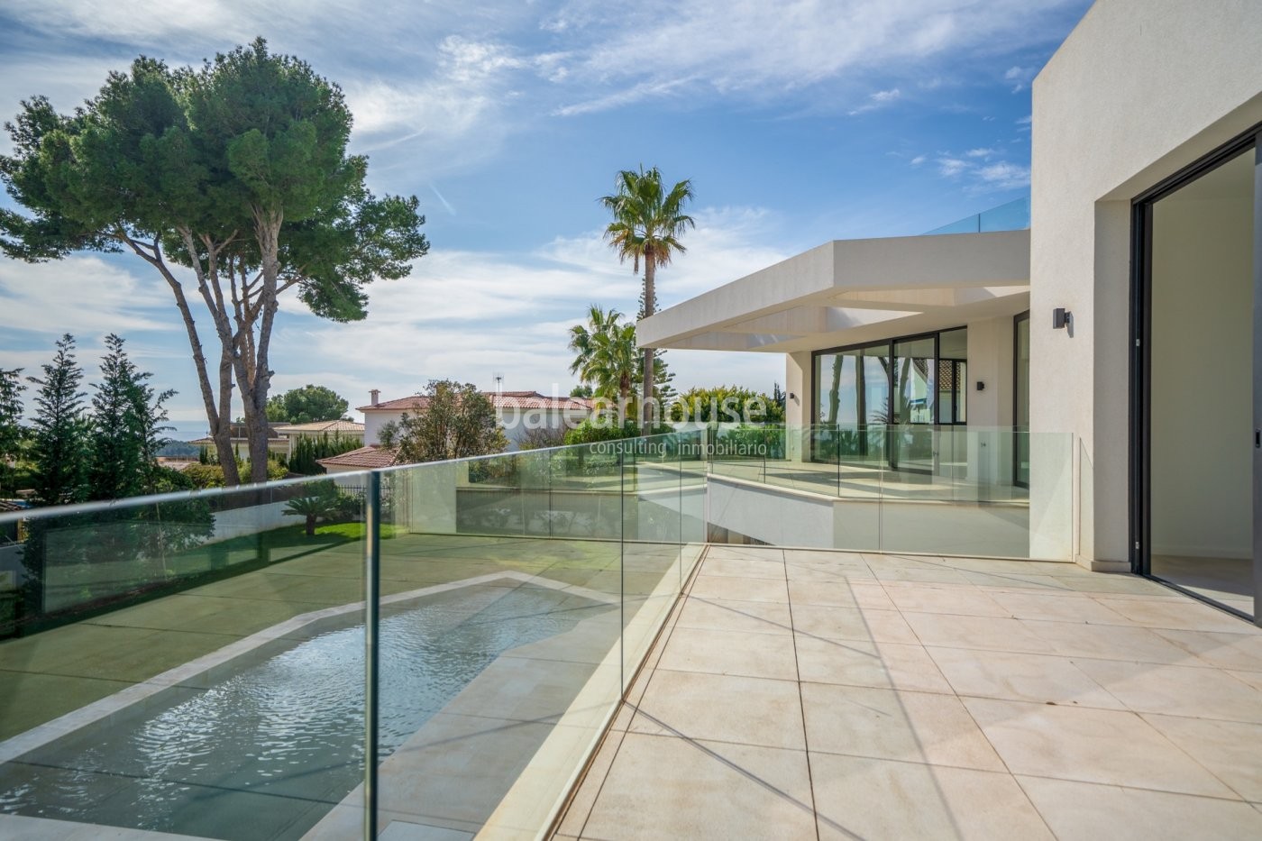 Design and light-filled spaces in this newly built villa with sea views in Cas Catalá.