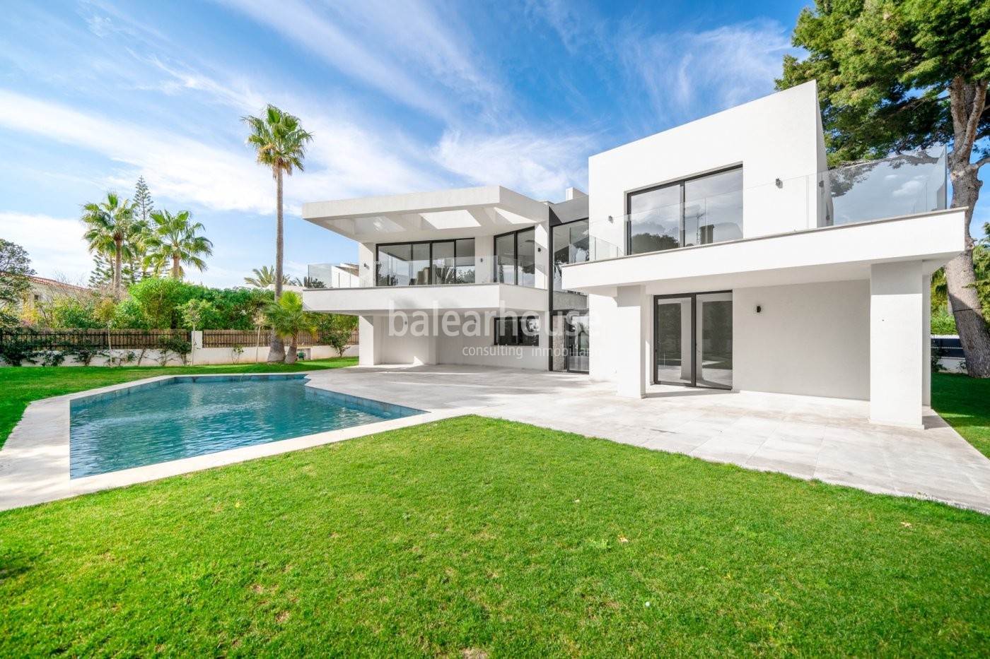 Design and light-filled spaces in this newly built villa with sea views in Cas Catalá.