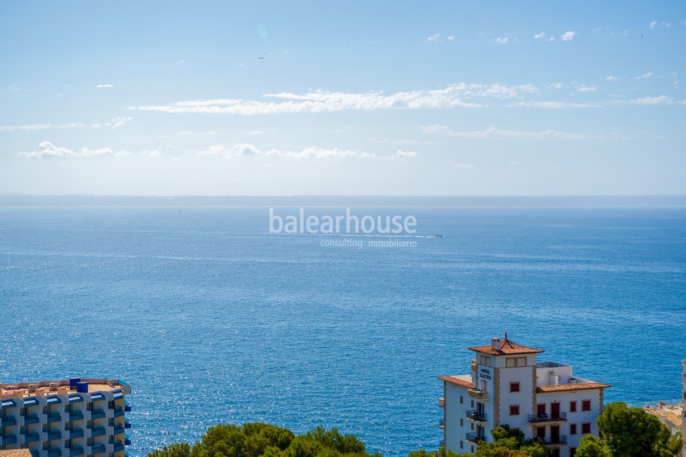 Apartamento con gran terraza y vistas espectaculares al mar en Illetas