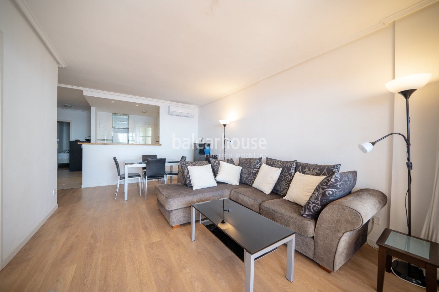 Wohnung mit großer Terrasse und spektakulärem Meerblick in Illetas