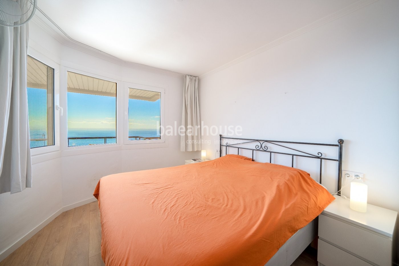 Wohnung mit großer Terrasse und spektakulärem Meerblick in Illetas