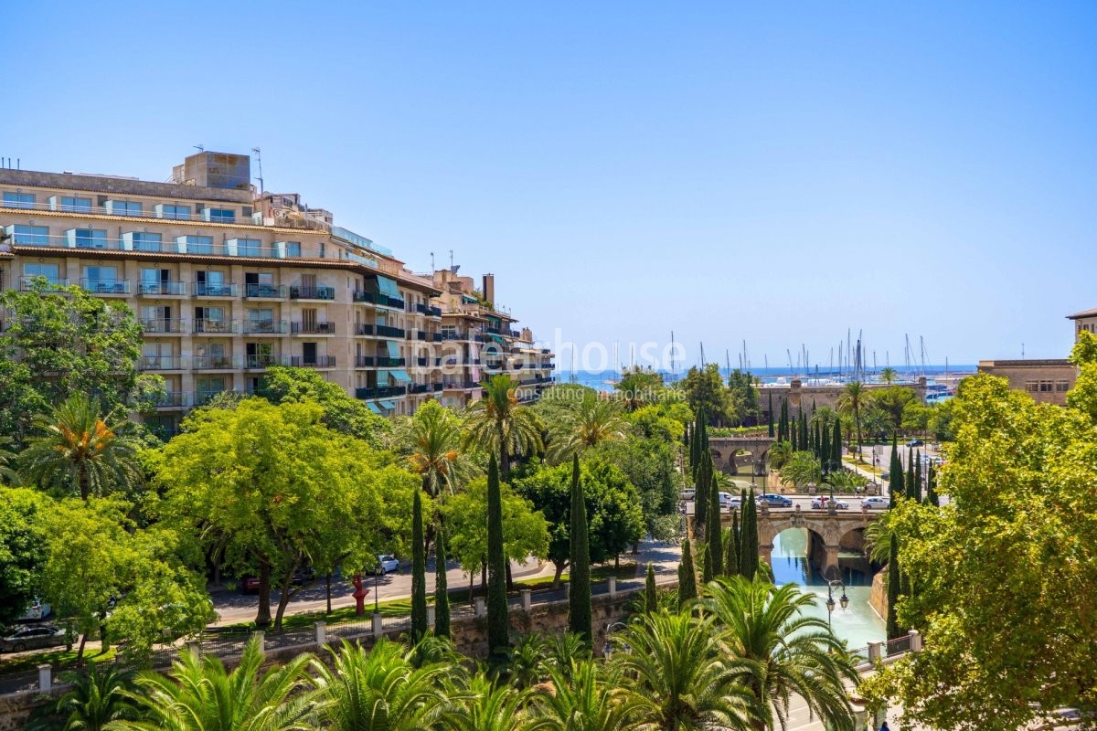 Beautifully renovated apartment full of natural light and style in an outstanding Palma location.