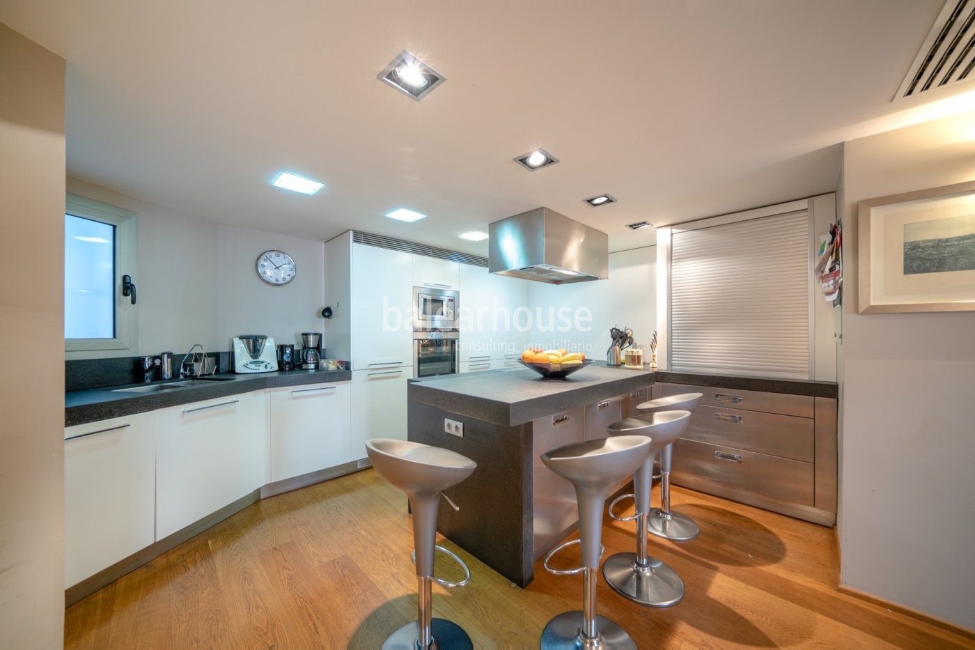 Great flat full of light, high quality and comfort in the quiet area of Son Armadans in Palma.