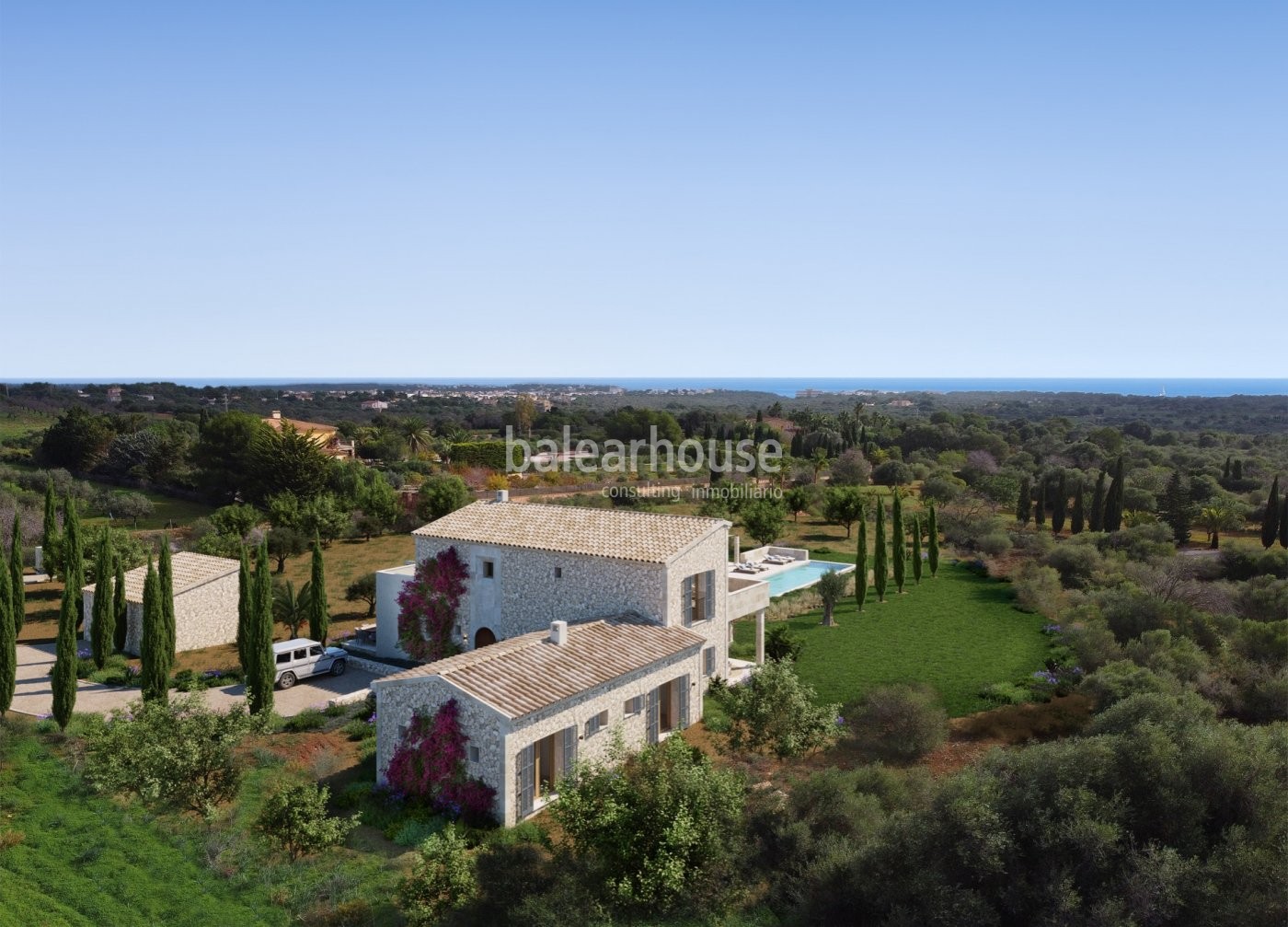 Privacidad y tranquilidad en esta finca de obra nueva con grandes espacios y preciosas vistas al mar