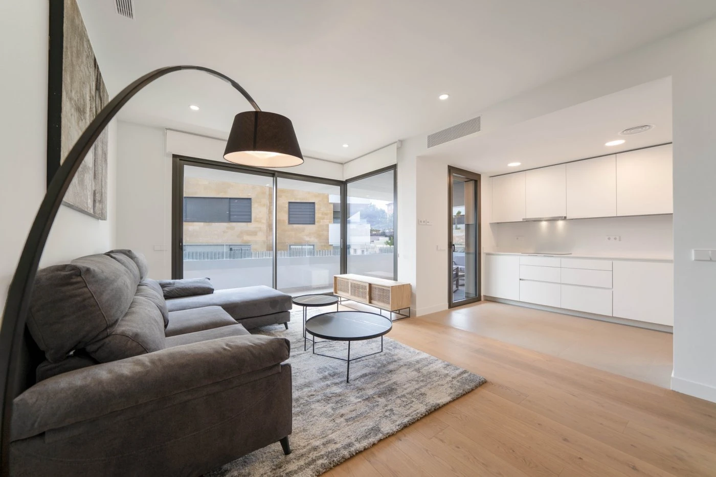 Ausgezeichnete Wohnung mit großer Terrasse in einer gepflegten Anlage neben dem Golfplatz in Palma.