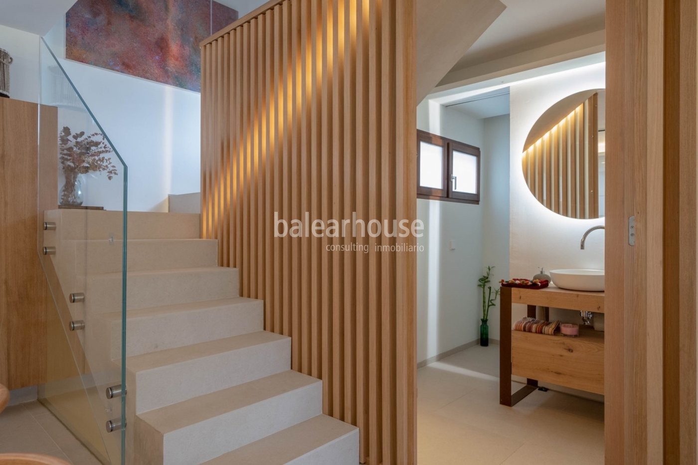 Moderno chalet con jardín y gran área de solárium y todas las comodidades ubicado en la Bonanova.