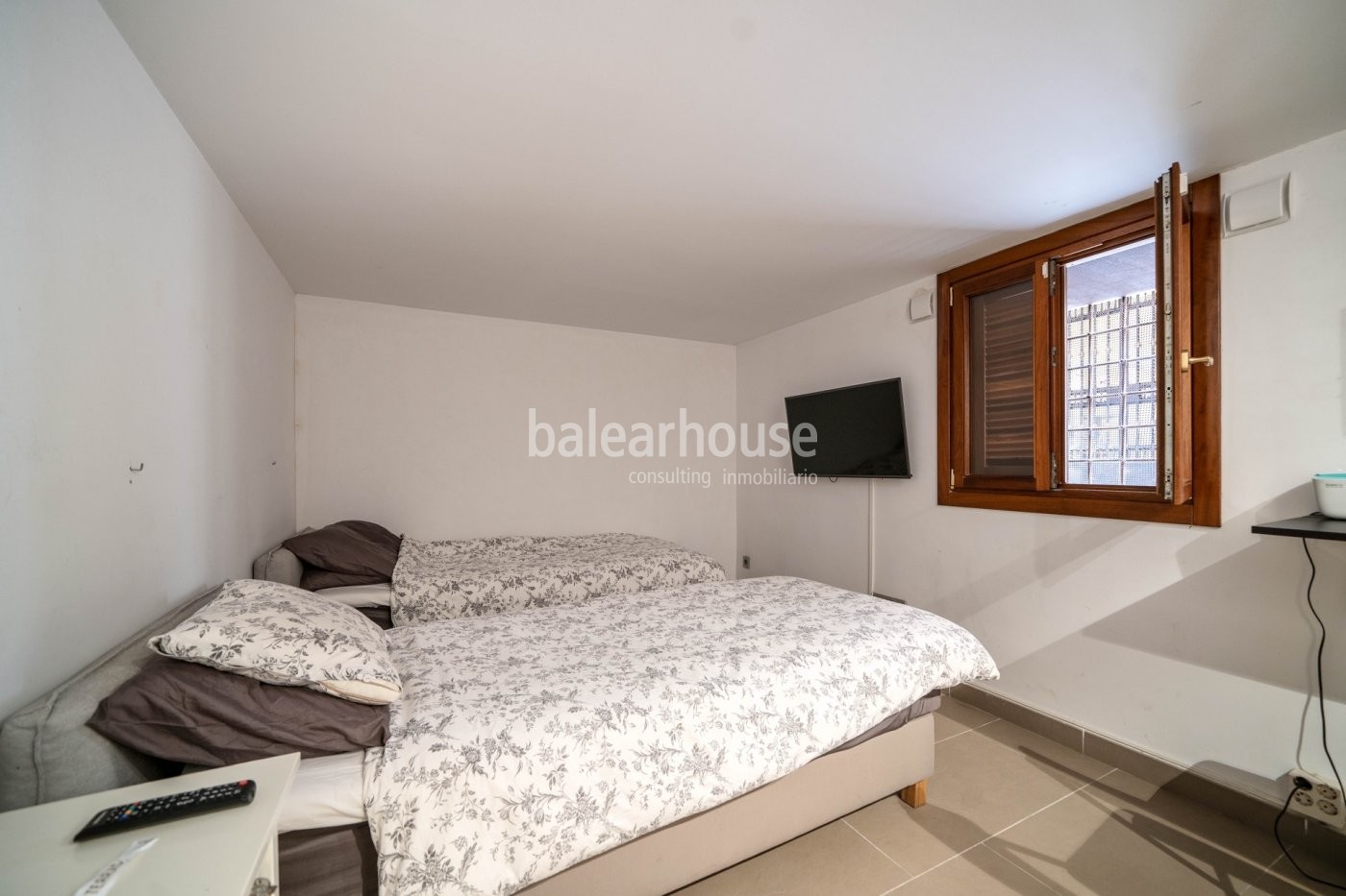 Beautiful ground floor flat with terrace in the heart of the old town