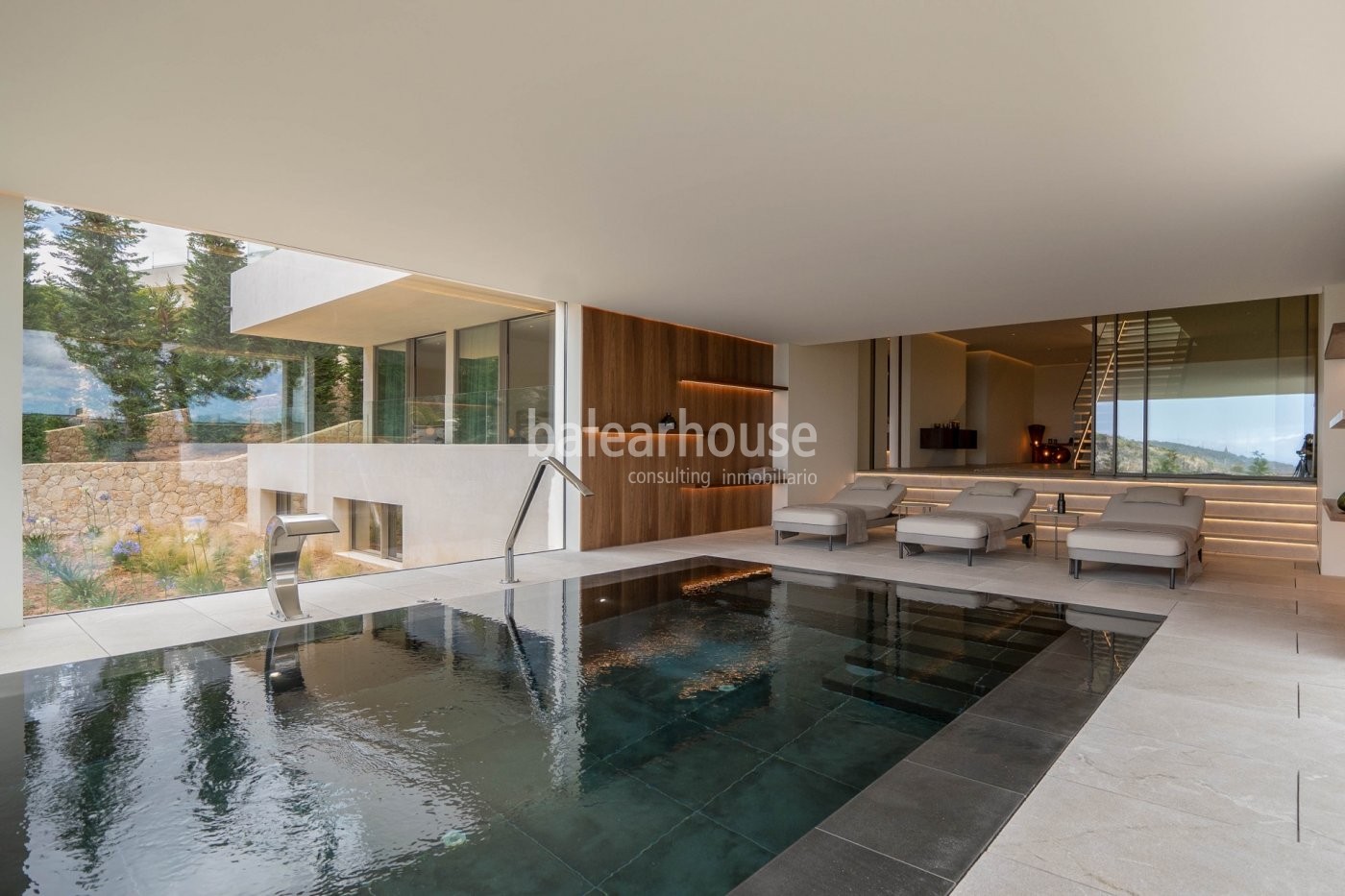 Avant-garde and design with stunning sea views in this newly built villa in Son Vida.