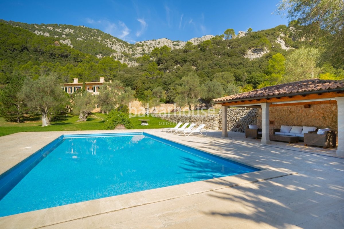 Spectacular estate in the Sierra de Tramuntana for lovers of luxury, comfort and nature.