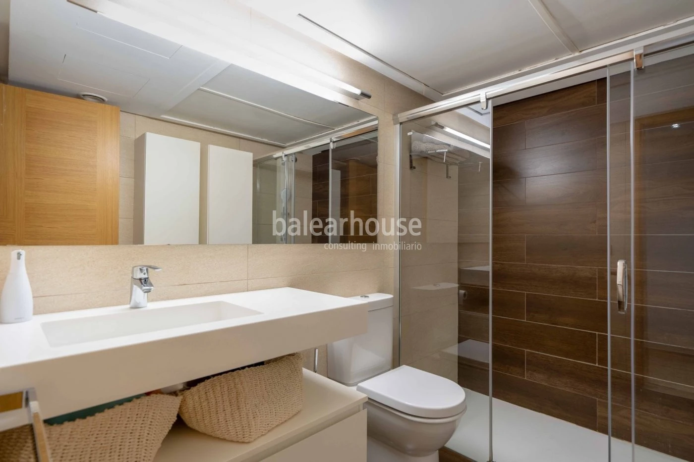 Bonito piso con piscina y jardines en Palma unión de confort y altas calidades cerca de playas.