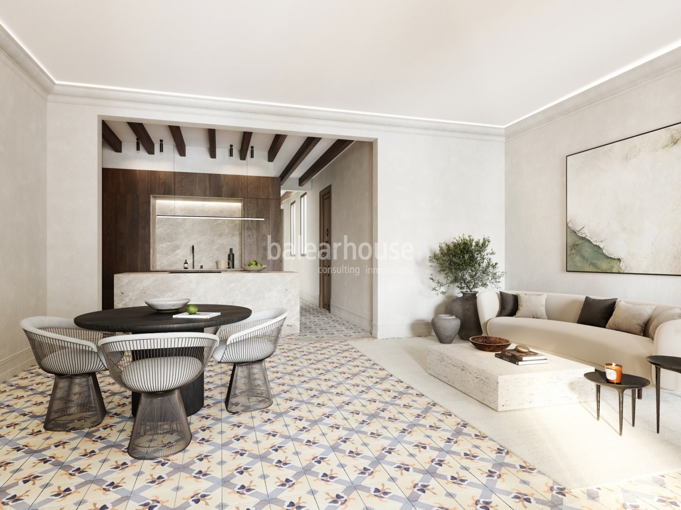 Elegant apartment in iconic and historic building in downtown Palma.