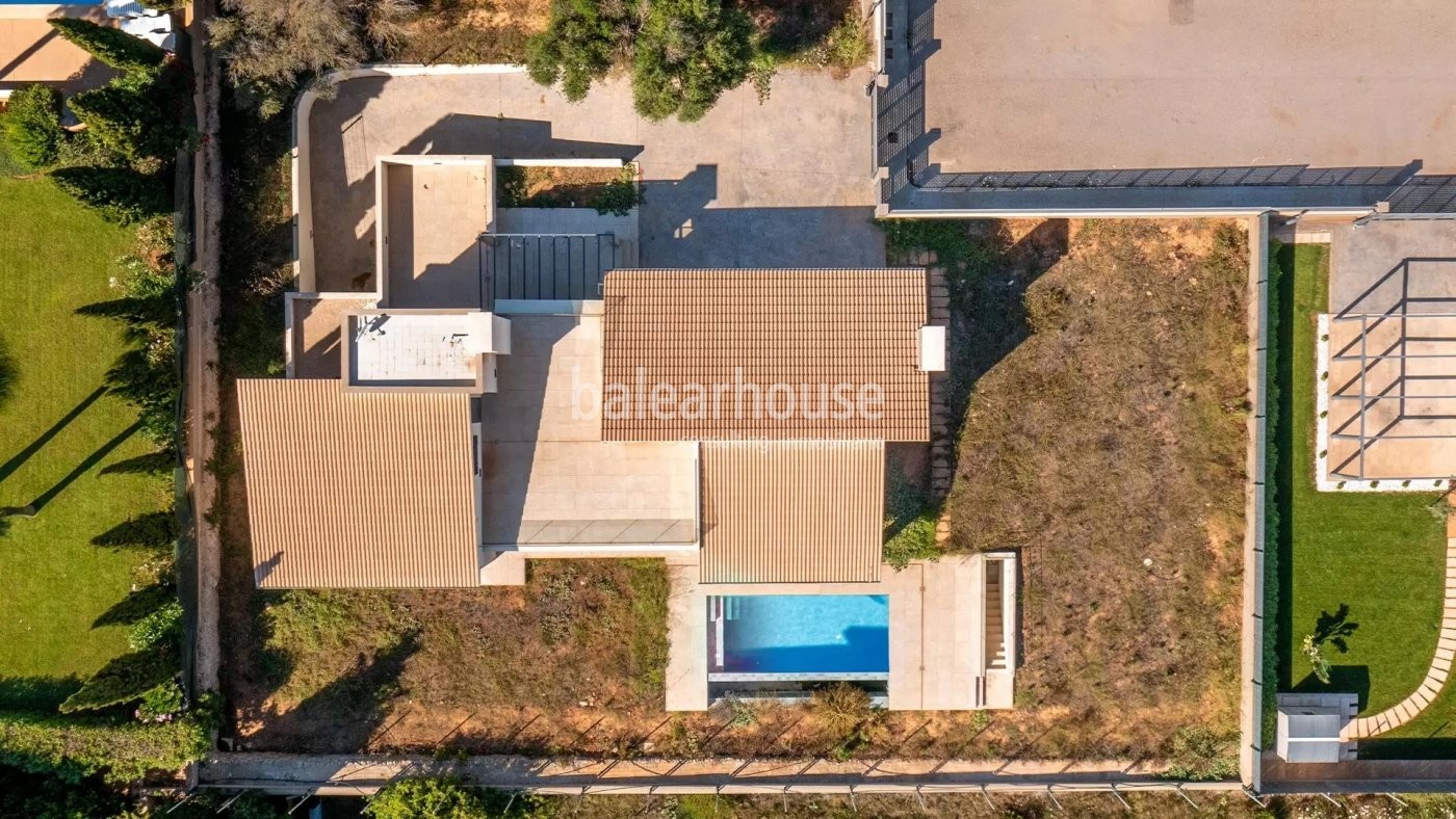 Schöne neu gebaute Villa in der Nähe des Meeres in Cala Millor