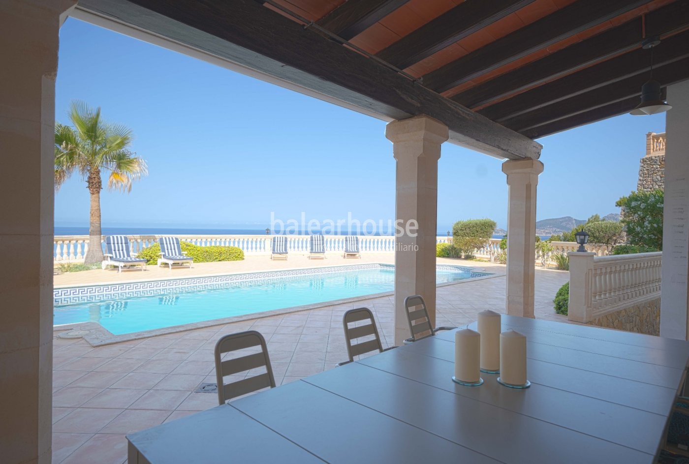 Spektakuläre Villa mit atemberaubenden Meeresblicken in Puerto de Andratx