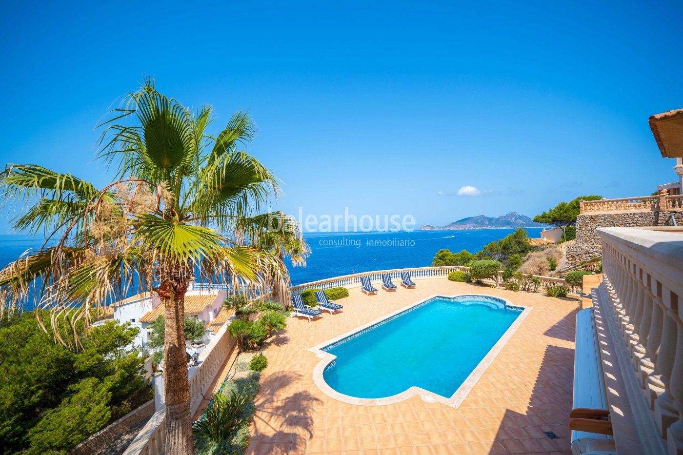 Spektakuläre Villa mit atemberaubenden Meeresblicken in Puerto de Andratx