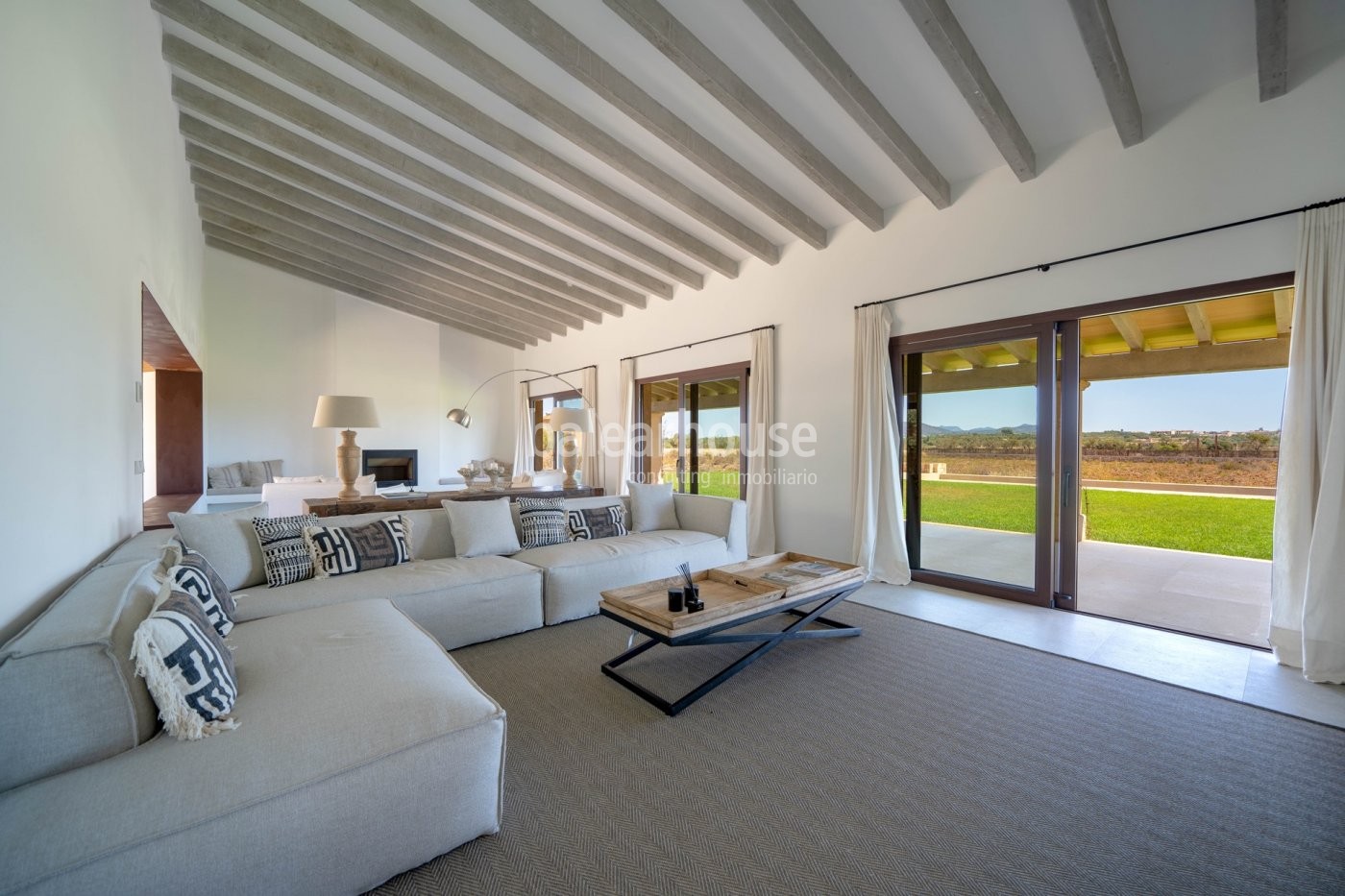 Incredible newly built rustic finca surrounded by porches and terraces close to beautiful beaches.