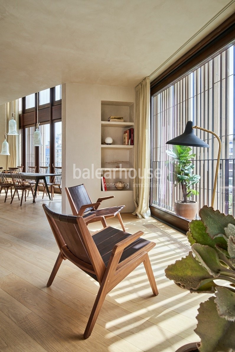 Spectacular penthouse with innovative architecture in Palma's privileged Paseo Mallorca.