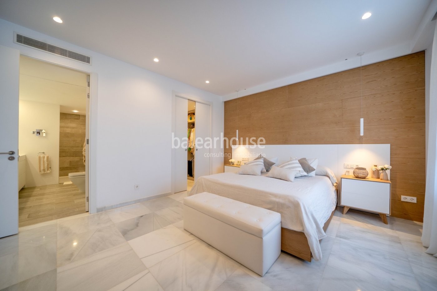 Excellent south-facing flat in Palma in a well-kept complex next to the golf course.