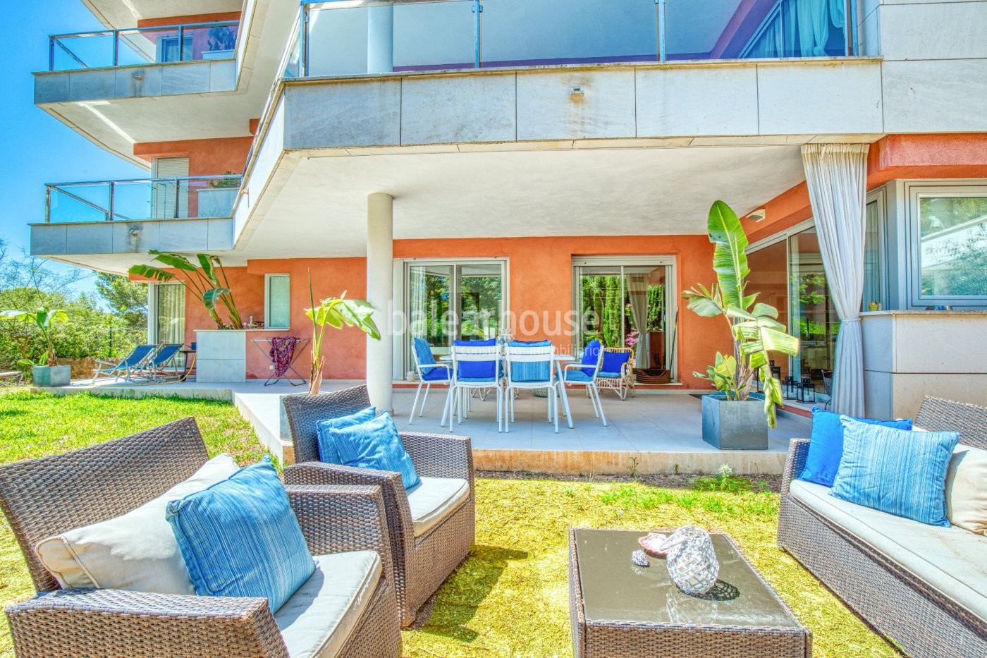 Stunning ground floor with garden in luxurious residential complex in Sol de Mallorca