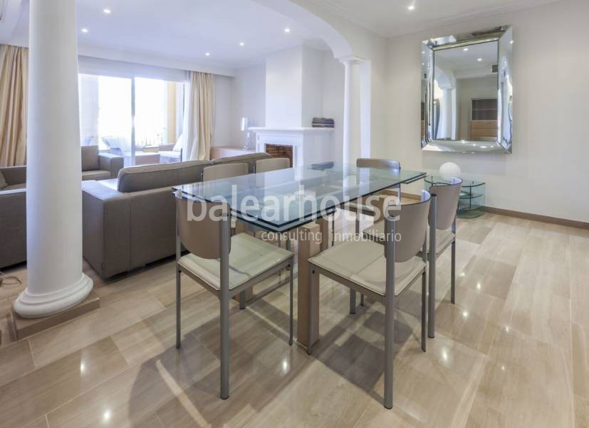 Luxurious apartment next to golf within an exclusive community in the select area of ​​Bendinat.